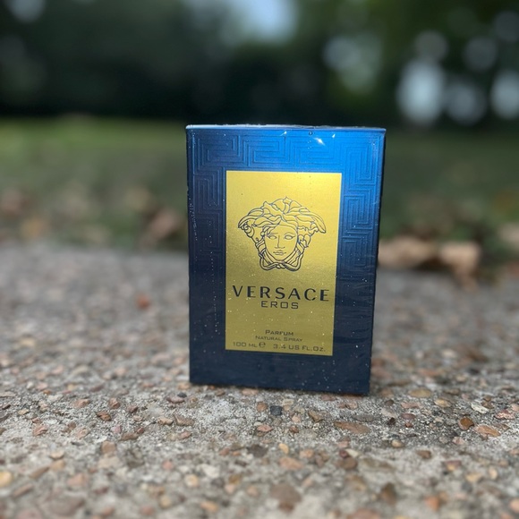 Versace Eros Blue and Gold Box - Picture 1 of 3